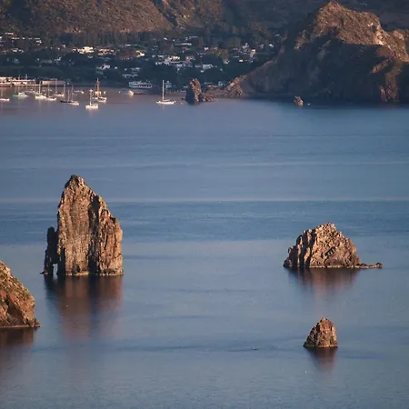 Quattrocchi - Giardino E Terrazzi Con Vista Panoramica Sul Mare, Etna E Vulcano