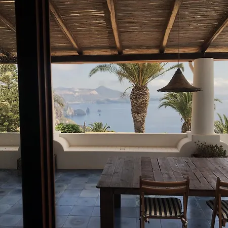 Quattrocchi - Giardino E Terrazzi Con Vista Panoramica Sul Mare, Etna E Vulcano 別荘