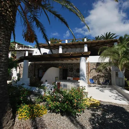 Quattrocchi - Giardino E Terrazzi Con Vista Panoramica Sul Mare, Etna E Vulcano