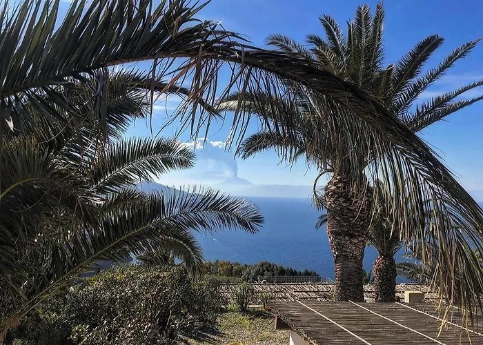 Quattrocchi - Giardino E Terrazzi Con Vista Panoramica Sul Mare, Etna E Vulcano * Città di Lipari