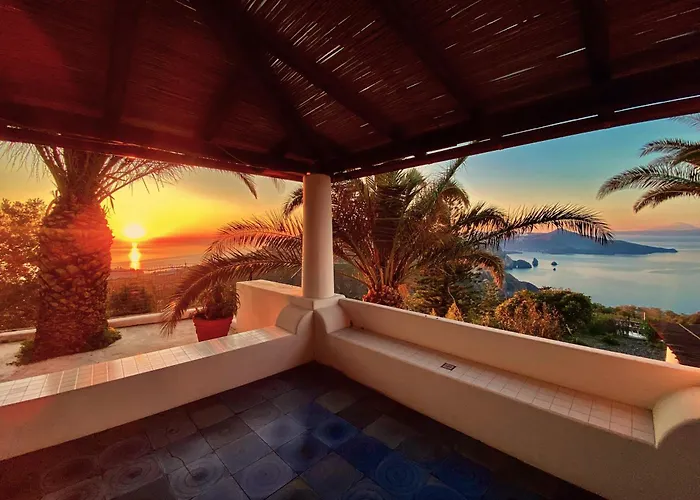 Quattrocchi - Giardino E Terrazzi Con Vista Panoramica Sul Mare, Etna E Vulcano Feriehus *