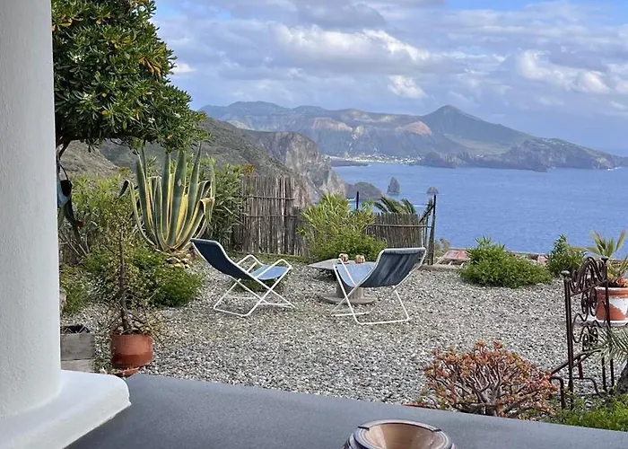 Quattrocchi - Giardino E Terrazzi Con Vista Panoramica Sul Mare, Etna E Vulcano Feriehus