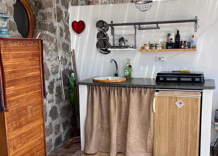 Quattrocchi - Giardino E Terrazzi Con Vista Panoramica Sul Mare, Etna E Vulcano Casa vacanze