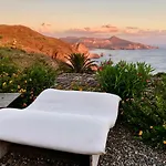 Quattrocchi - Giardino E Terrazzi Con Vista Panoramica Sul Mare, Etna E Vulcano *