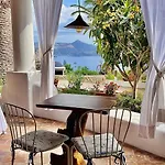 Ferienhaus Quattrocchi - Giardino E Terrazzi Con Vista Panoramica Sul Mare, Etna E Vulcano *