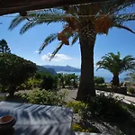 Ferienhaus Quattrocchi - Giardino E Terrazzi Con Vista Panoramica Sul Mare, Etna E Vulcano