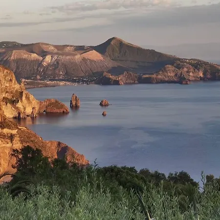 Quattrocchi - Giardino E Terrazzi Con Vista Panoramica Sul Mare, Etna E Vulcano Lipari (Isola Lipari)
