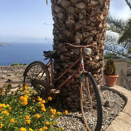펜션 Quattrocchi - Giardino E Terrazzi Con Vista Panoramica Sul Mare, Etna E Vulcano *