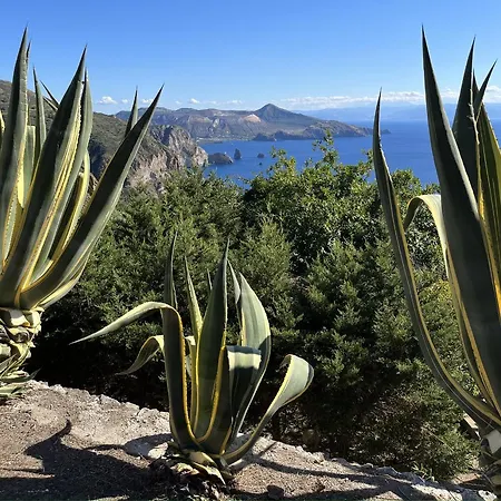 Quattrocchi - Giardino E Terrazzi Con Vista Panoramica Sul Mare, Etna E Vulcano