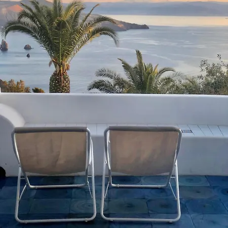 Quattrocchi - Giardino E Terrazzi Con Vista Panoramica Sul Mare, Etna E Vulcano 리파리