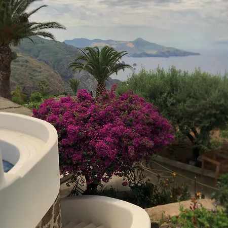Quattrocchi - Giardino E Terrazzi Con Vista Panoramica Sul Mare, Etna E Vulcano * Lipari (Isola Lipari)